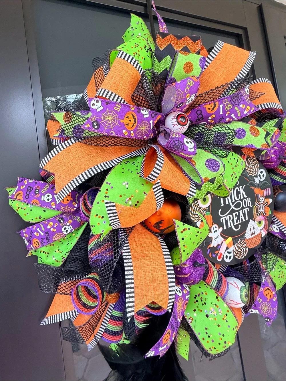 Trick or Treat Halloween Wreath 👻🎃